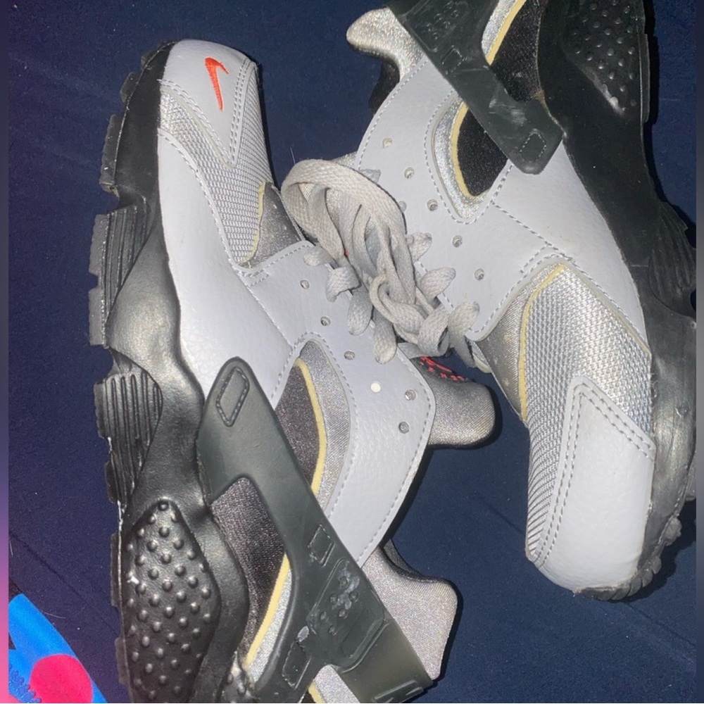 Nike huarache run gs 7y
